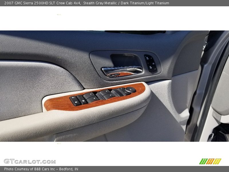 Stealth Gray Metallic / Dark Titanium/Light Titanium 2007 GMC Sierra 2500HD SLT Crew Cab 4x4