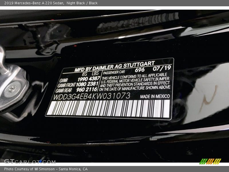 Night Black / Black 2019 Mercedes-Benz A 220 Sedan