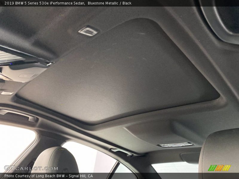 Bluestone Metallic / Black 2019 BMW 5 Series 530e iPerformance Sedan