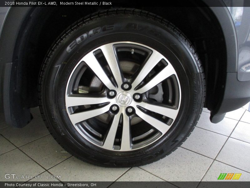 Modern Steel Metallic / Black 2018 Honda Pilot EX-L AWD