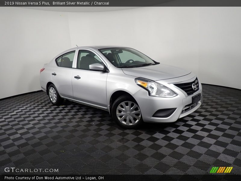 Brilliant Silver Metallic / Charcoal 2019 Nissan Versa S Plus