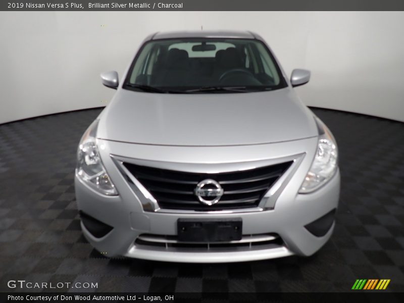 Brilliant Silver Metallic / Charcoal 2019 Nissan Versa S Plus