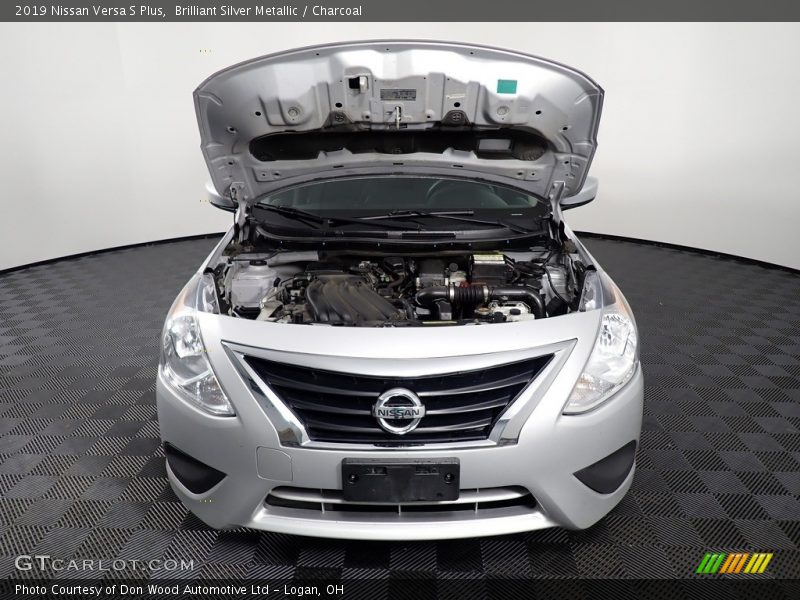 Brilliant Silver Metallic / Charcoal 2019 Nissan Versa S Plus