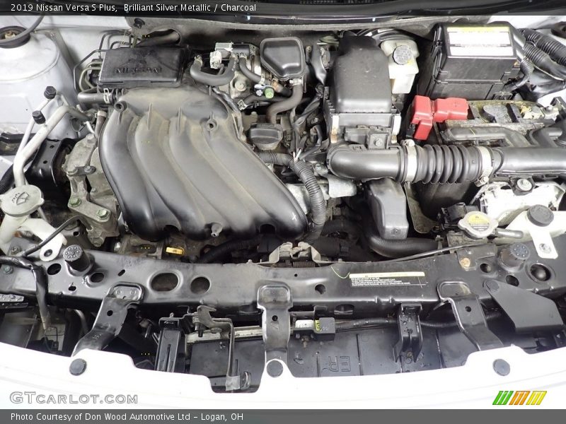 Brilliant Silver Metallic / Charcoal 2019 Nissan Versa S Plus