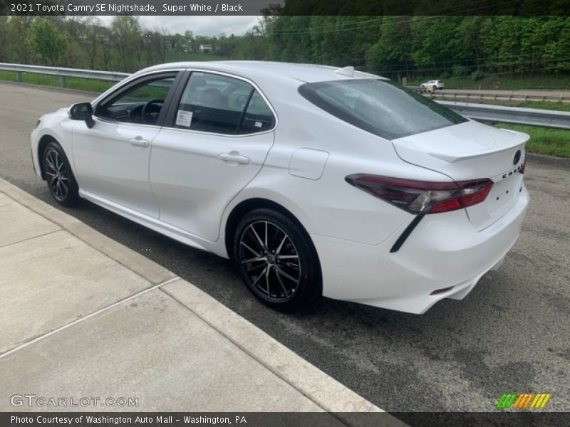 Super White / Black 2021 Toyota Camry SE Nightshade