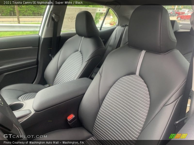 Super White / Black 2021 Toyota Camry SE Nightshade