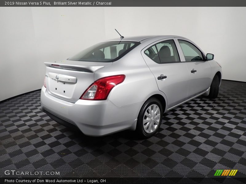 Brilliant Silver Metallic / Charcoal 2019 Nissan Versa S Plus