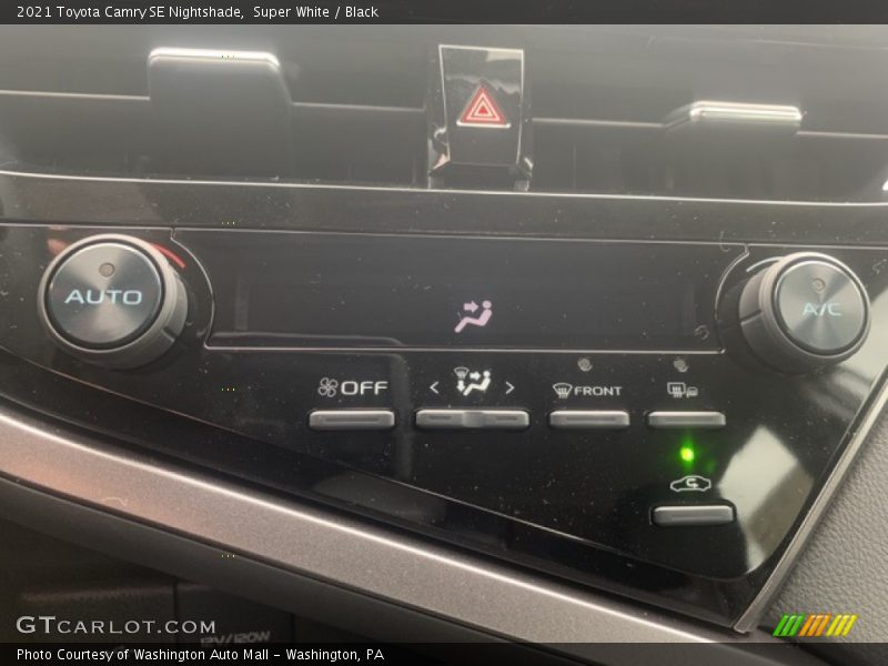 Super White / Black 2021 Toyota Camry SE Nightshade