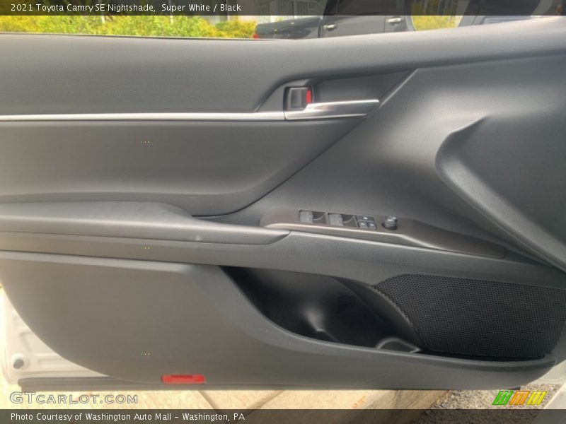 Super White / Black 2021 Toyota Camry SE Nightshade