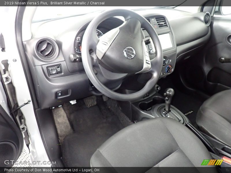 Brilliant Silver Metallic / Charcoal 2019 Nissan Versa S Plus