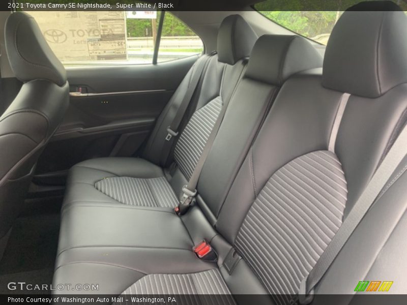 Super White / Black 2021 Toyota Camry SE Nightshade