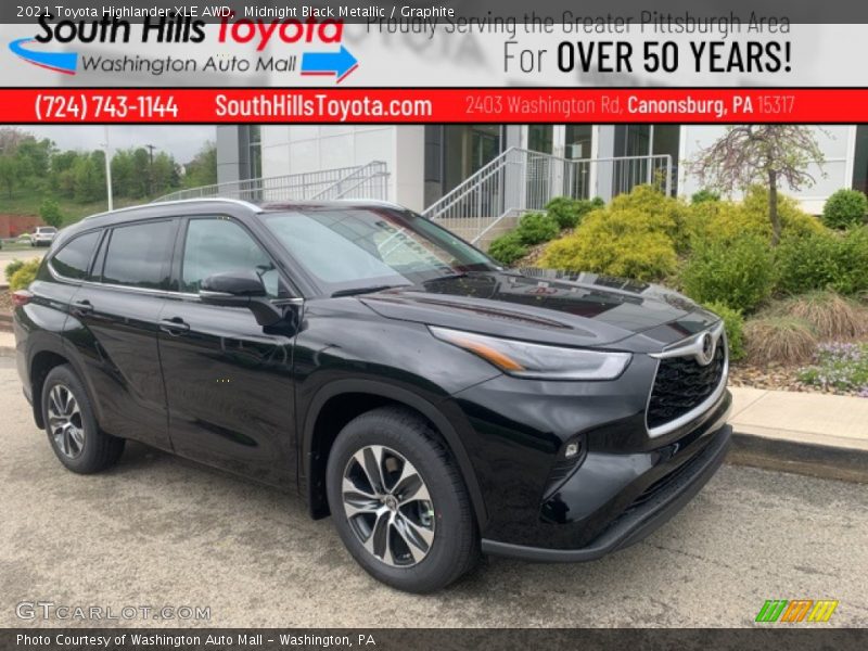 Midnight Black Metallic / Graphite 2021 Toyota Highlander XLE AWD