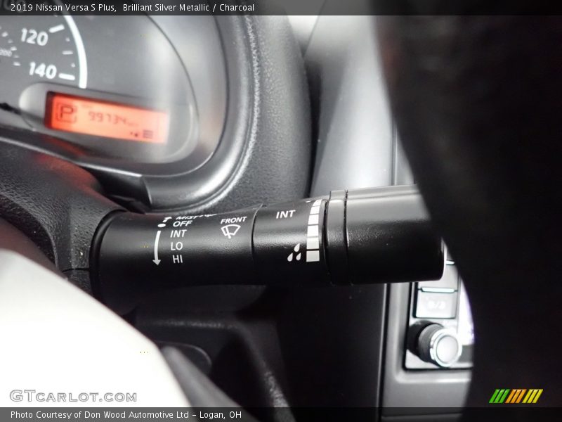 Brilliant Silver Metallic / Charcoal 2019 Nissan Versa S Plus