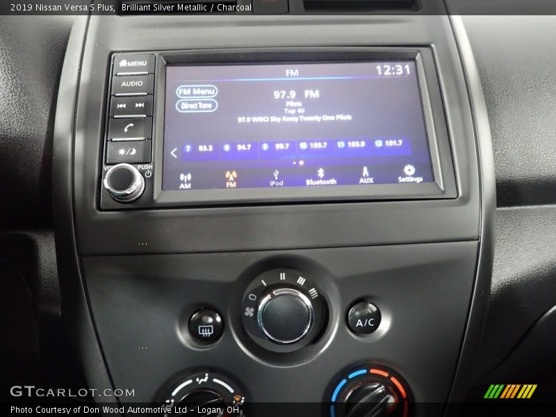 Brilliant Silver Metallic / Charcoal 2019 Nissan Versa S Plus