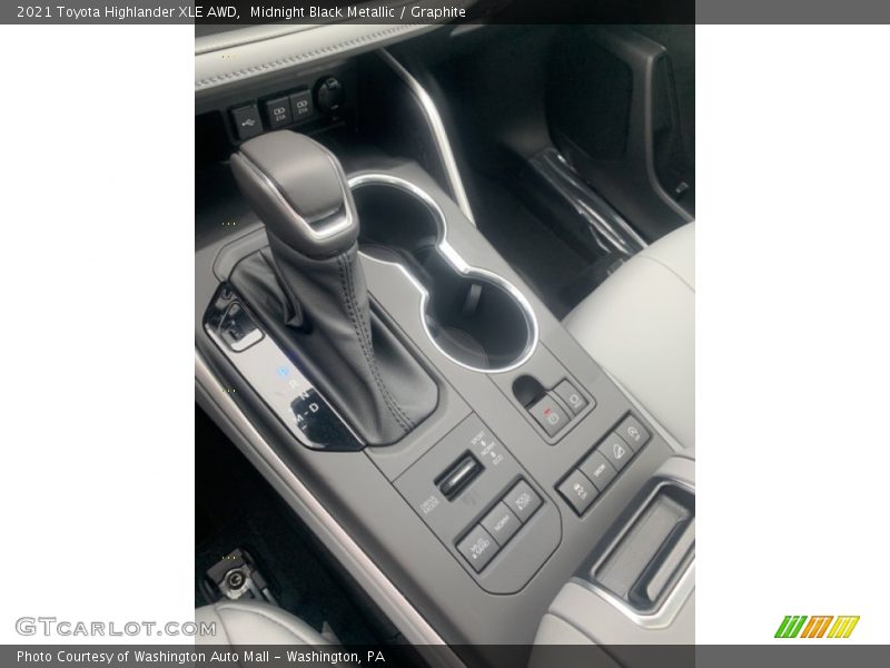 Midnight Black Metallic / Graphite 2021 Toyota Highlander XLE AWD