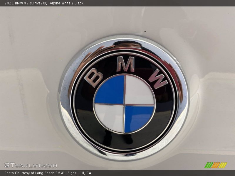 Alpine White / Black 2021 BMW X2 sDrive28i