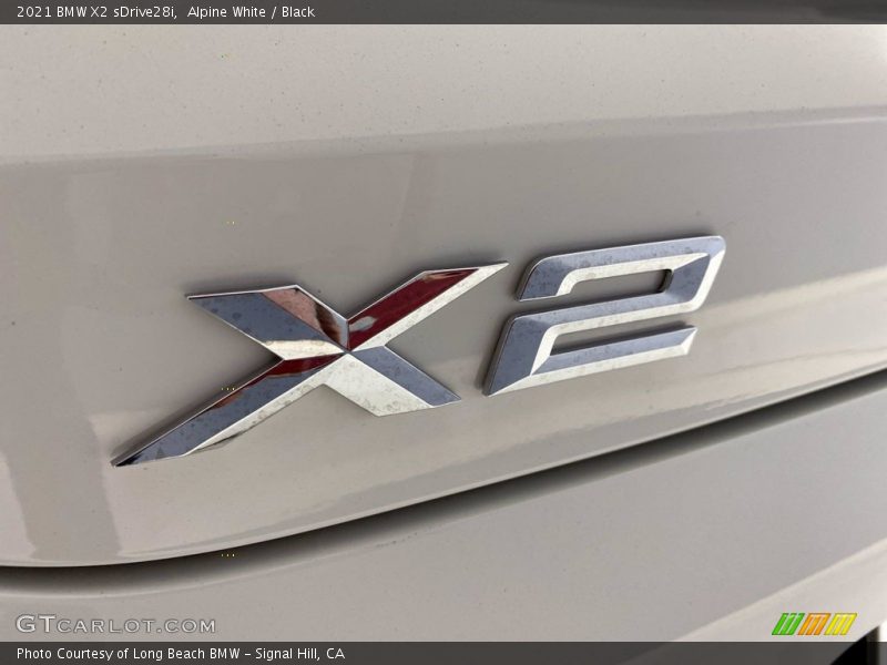 Alpine White / Black 2021 BMW X2 sDrive28i