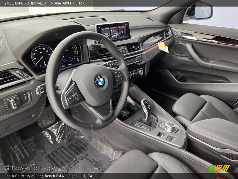 Alpine White / Black 2021 BMW X2 sDrive28i