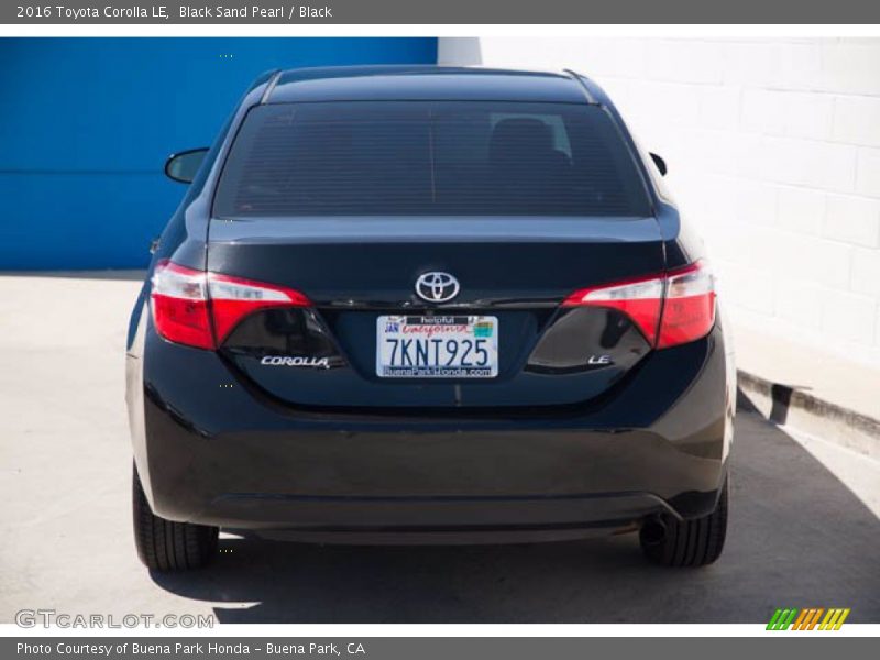 Black Sand Pearl / Black 2016 Toyota Corolla LE