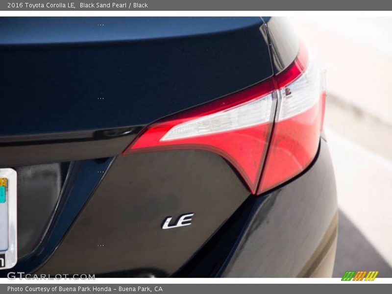 Black Sand Pearl / Black 2016 Toyota Corolla LE