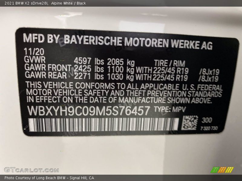 Alpine White / Black 2021 BMW X2 sDrive28i