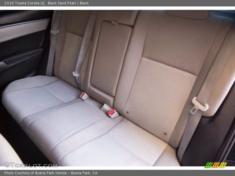 Black Sand Pearl / Black 2016 Toyota Corolla LE