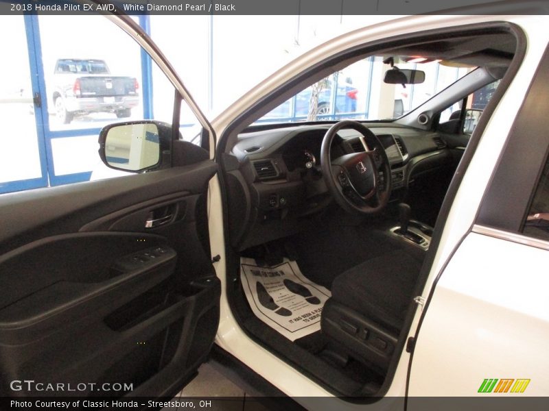 White Diamond Pearl / Black 2018 Honda Pilot EX AWD