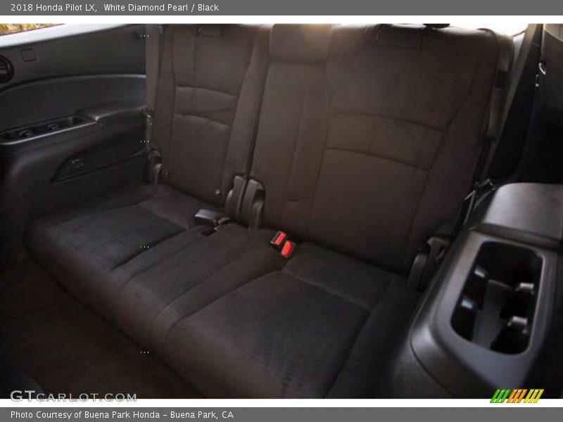 White Diamond Pearl / Black 2018 Honda Pilot LX