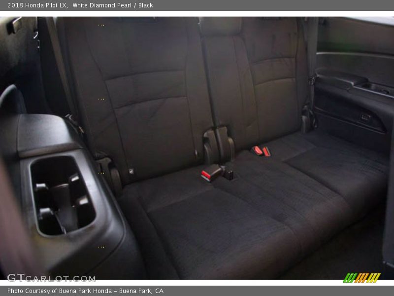White Diamond Pearl / Black 2018 Honda Pilot LX