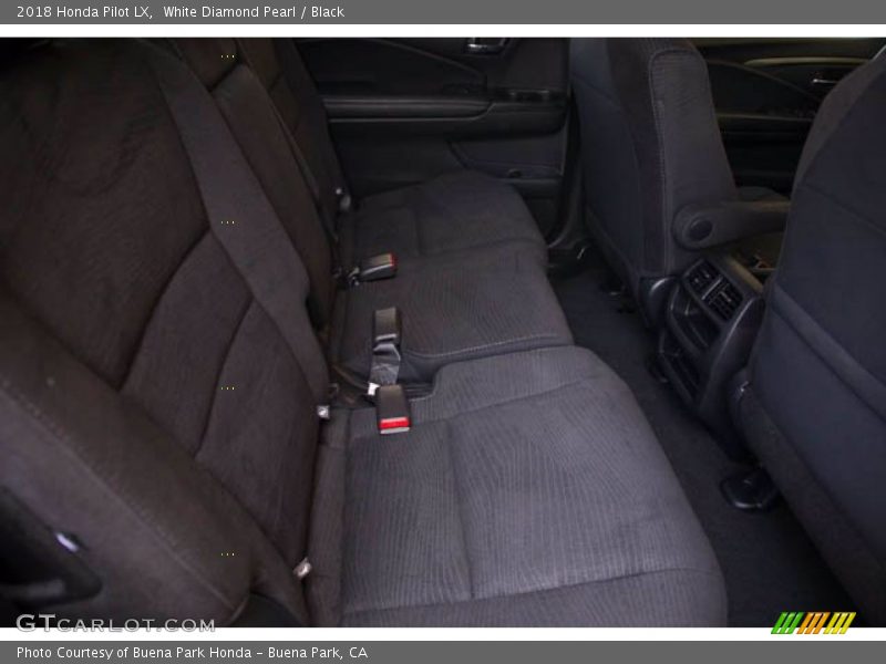 White Diamond Pearl / Black 2018 Honda Pilot LX