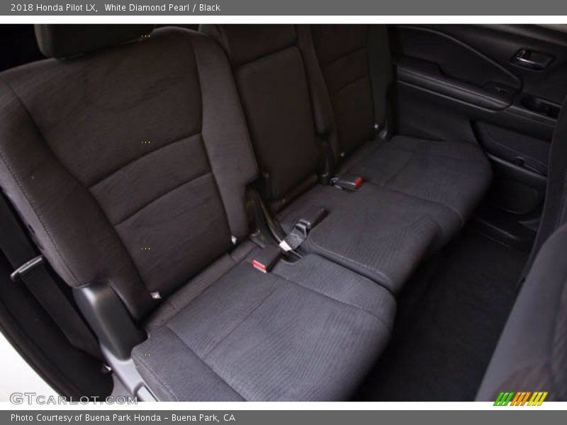 White Diamond Pearl / Black 2018 Honda Pilot LX