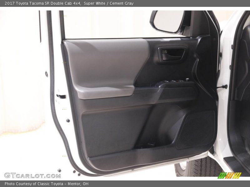Super White / Cement Gray 2017 Toyota Tacoma SR Double Cab 4x4