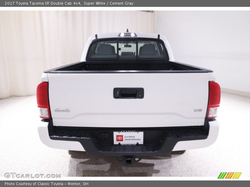 Super White / Cement Gray 2017 Toyota Tacoma SR Double Cab 4x4