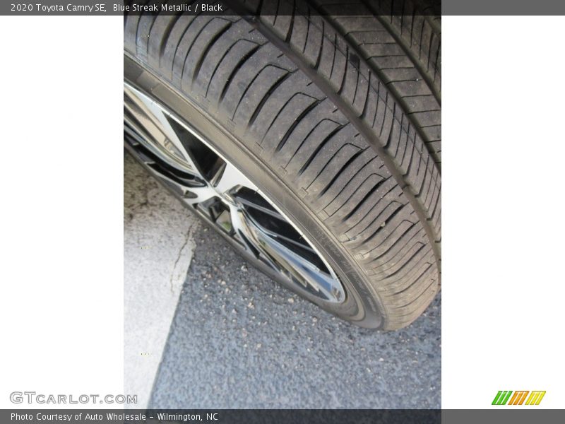 Blue Streak Metallic / Black 2020 Toyota Camry SE