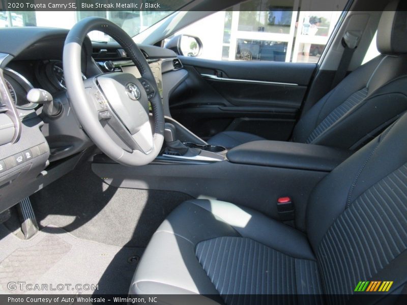 Blue Streak Metallic / Black 2020 Toyota Camry SE