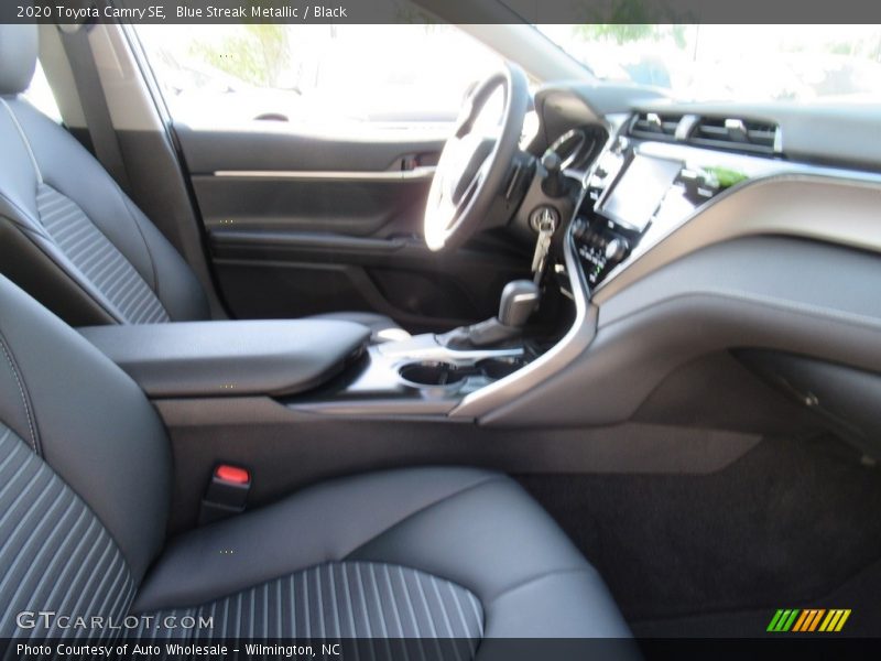 Blue Streak Metallic / Black 2020 Toyota Camry SE