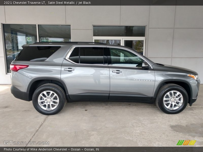 Satin Steel Metallic / Jet Black 2021 Chevrolet Traverse LT