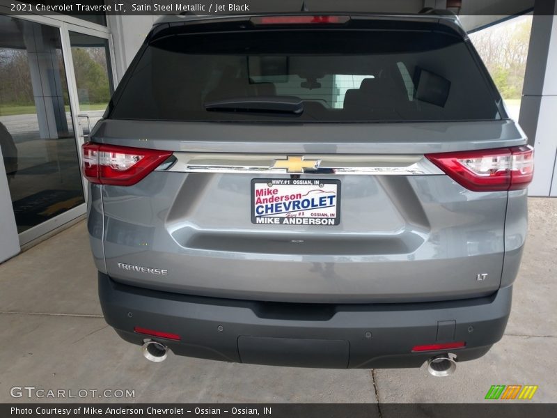 Satin Steel Metallic / Jet Black 2021 Chevrolet Traverse LT