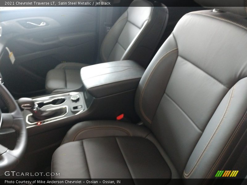Satin Steel Metallic / Jet Black 2021 Chevrolet Traverse LT