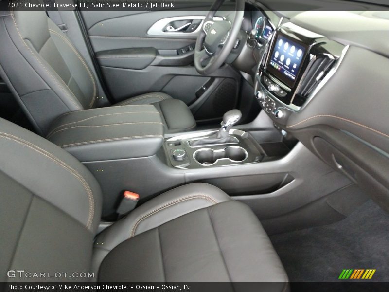 Satin Steel Metallic / Jet Black 2021 Chevrolet Traverse LT