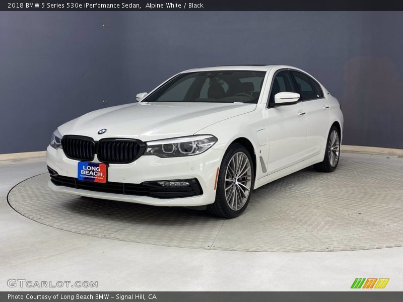 Alpine White / Black 2018 BMW 5 Series 530e iPerfomance Sedan