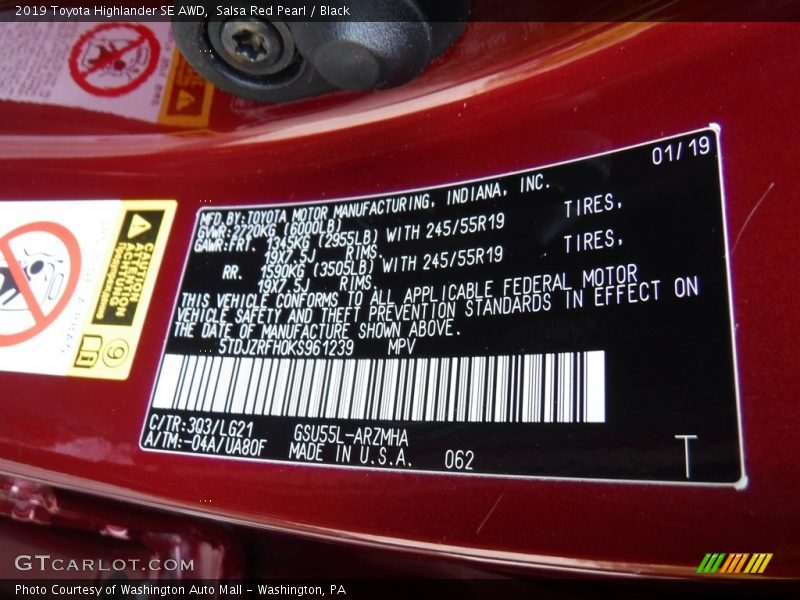 Salsa Red Pearl / Black 2019 Toyota Highlander SE AWD