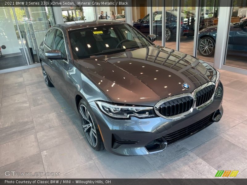 Mineral Gray Metallic / Black 2021 BMW 3 Series 330i xDrive Sedan