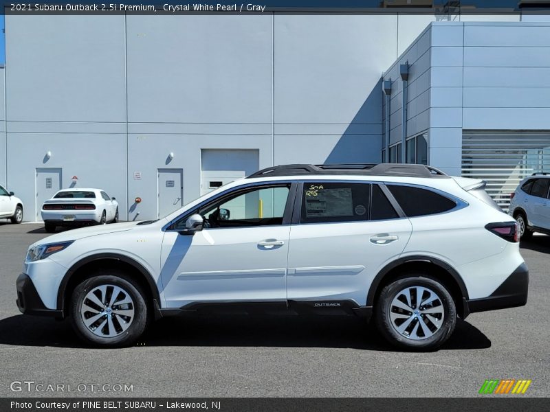 Crystal White Pearl / Gray 2021 Subaru Outback 2.5i Premium