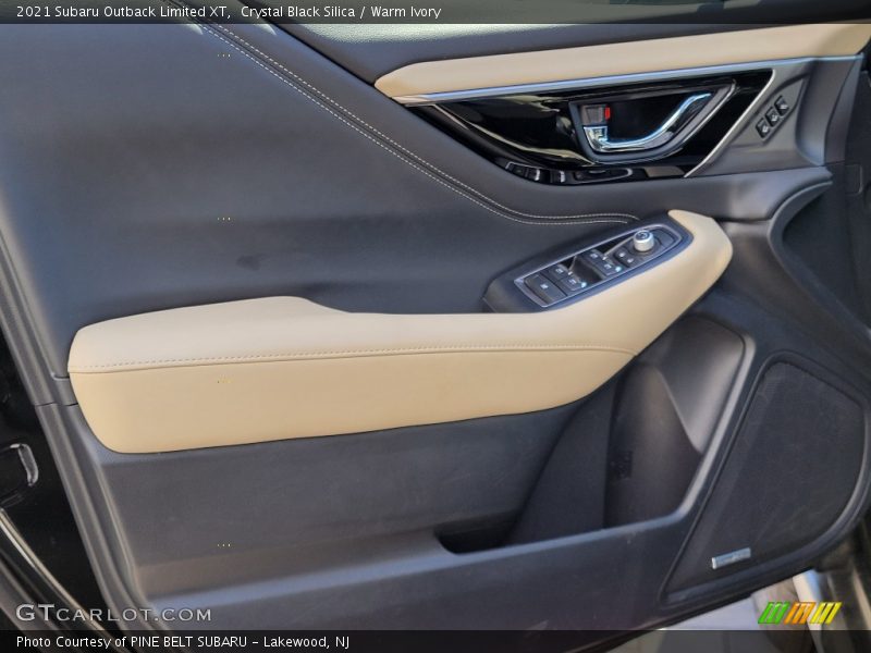 Crystal Black Silica / Warm Ivory 2021 Subaru Outback Limited XT