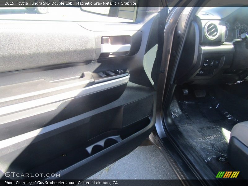 Magnetic Gray Metallic / Graphite 2015 Toyota Tundra SR5 Double Cab