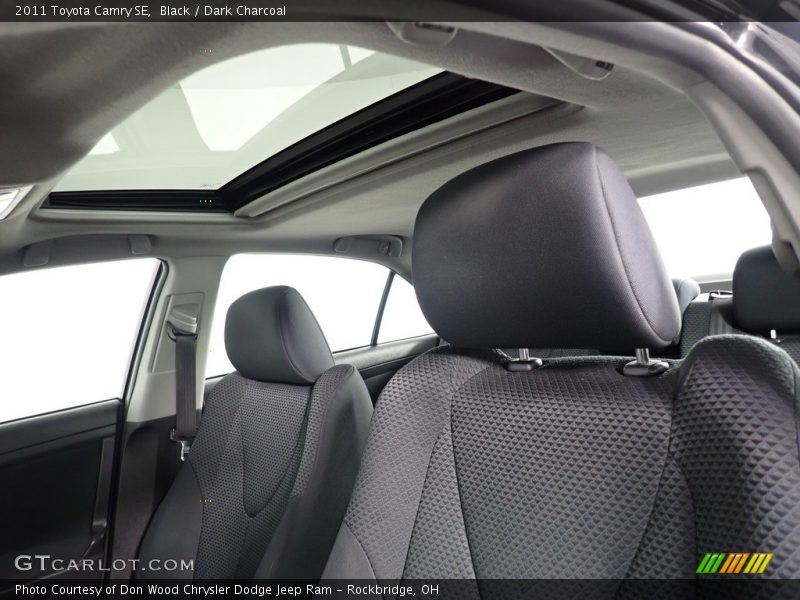 Black / Dark Charcoal 2011 Toyota Camry SE