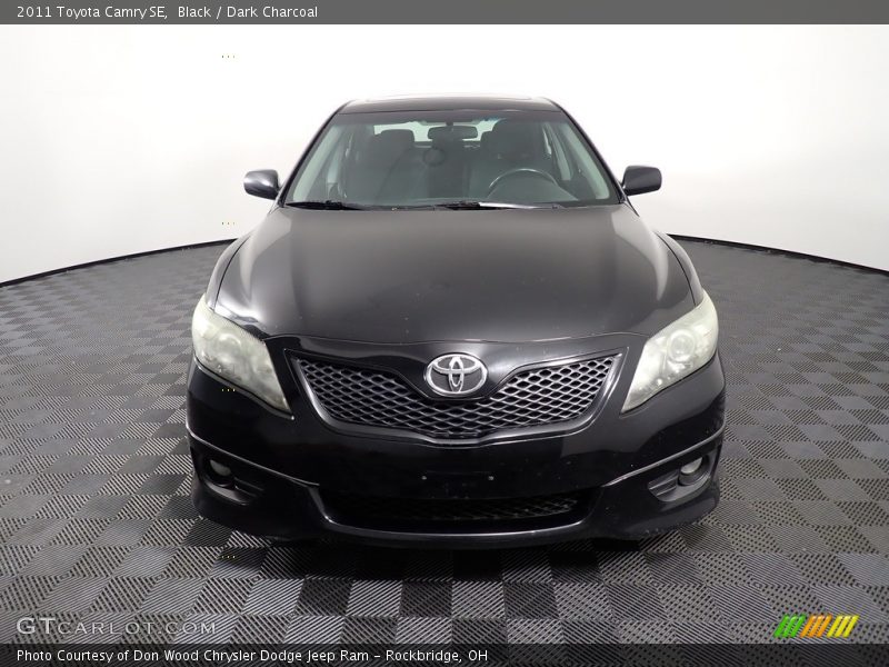 Black / Dark Charcoal 2011 Toyota Camry SE