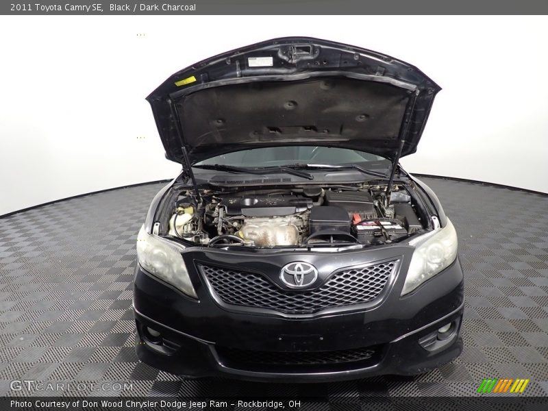 Black / Dark Charcoal 2011 Toyota Camry SE