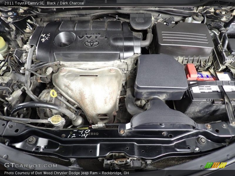 Black / Dark Charcoal 2011 Toyota Camry SE